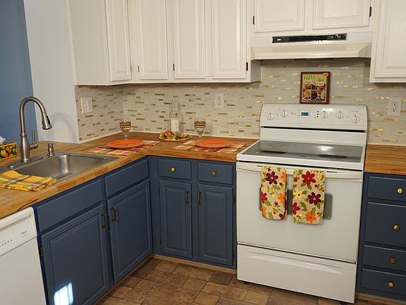 4th image of 25 Stillwood Cir #25