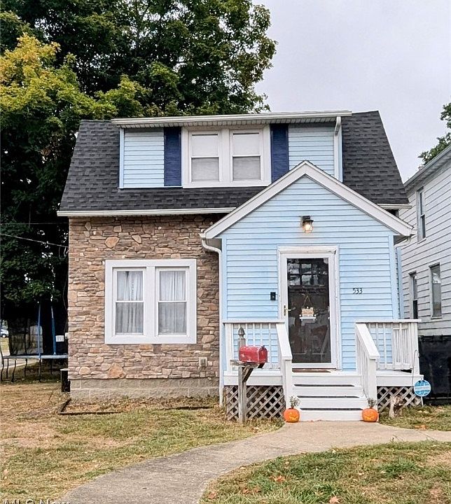 1st image of 533 Van Horn Ave