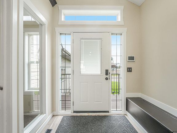 3rd image of 16523 89th St NW