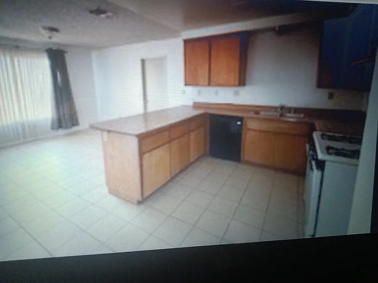 12960 Mohawk Rd — Photo 2