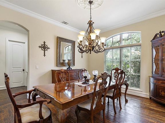 5th image of 10006 Ontario Ln