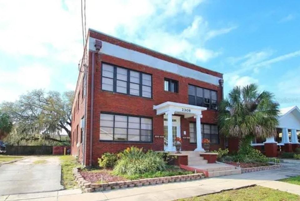 1st image of 2308 W North B St APT 2