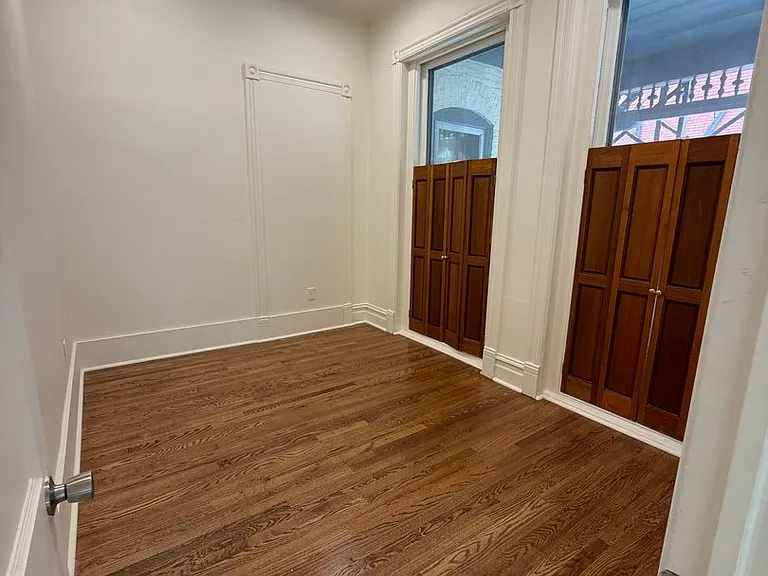 139 E Broad St — Photo 9