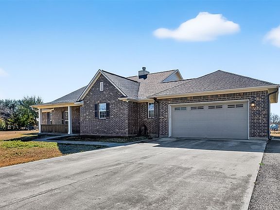 4th image of 3418 Barbers Hill Rd