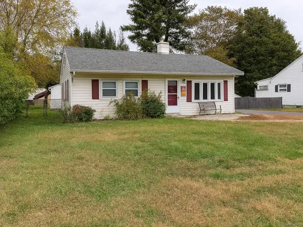 15 Mountain View Drive, Plainville, CT 06062