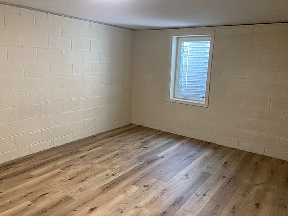 2nd image of 2811 W Koenig St #2811