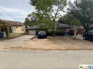 1011 Wood Rd, New Braunfels, TX 78130