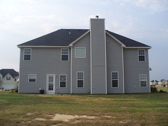 2nd image of 8 Iroquois Trl