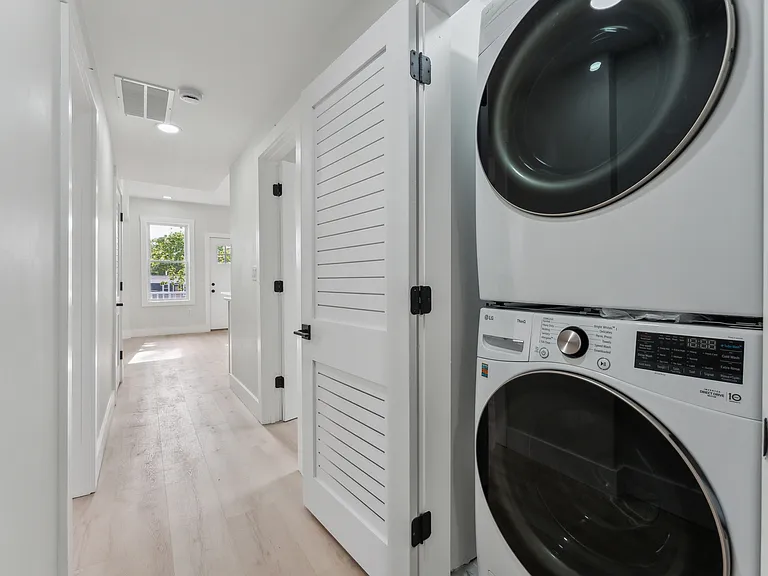 47 Brackett St #3 — Photo 23