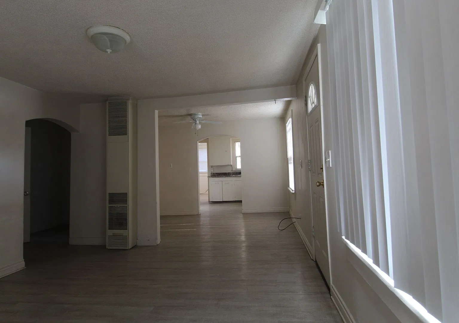 1130 Homedale Rd — Photo 3
