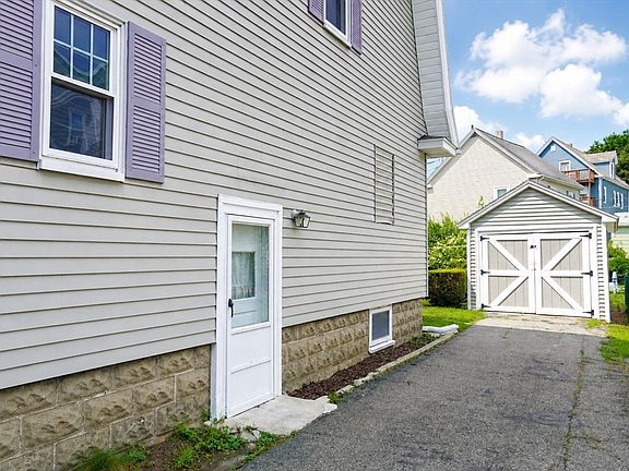 3rd image of 8 Highland St