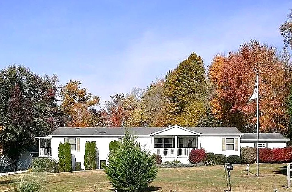 1st image of 680 Runway Dr