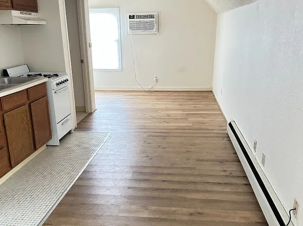 127 1/2 Welch Ave, Ames, IA