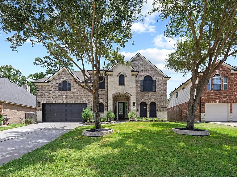 13938 Sawmill Run Ln — Photo 1