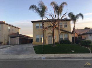 305 Redwood Meadow Dr, Bakersfield, CA 93308