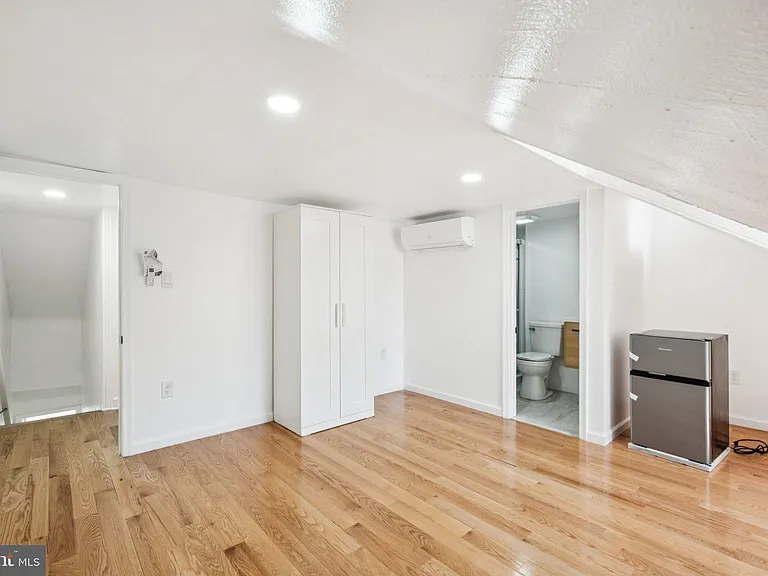 1223 Spruce St #3F — Photo 29