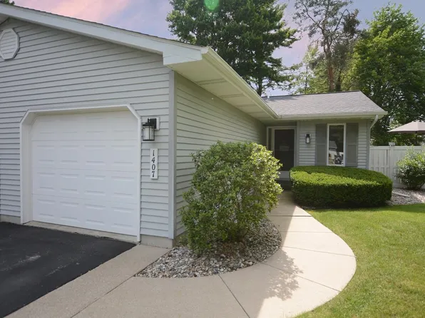 1407 Pheasant Ridge Dr, Midland, MI 48640