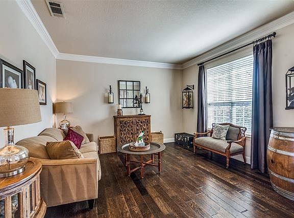 4th image of 966 White River Dr