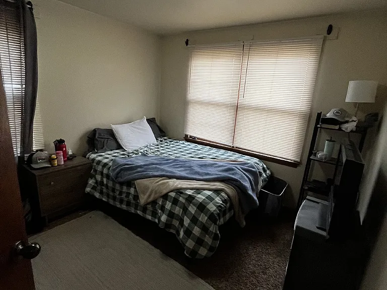 1215 State St #1 — Photo 5
