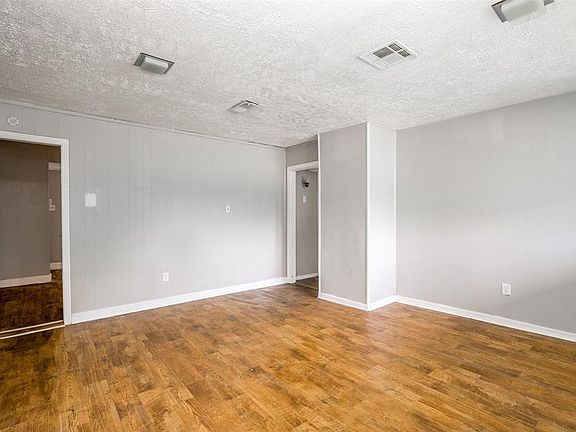 2nd image of 6015 Beekman Rd