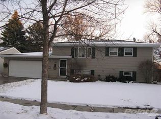 125 Elizabeth Dr, Aberdeen, SD 57401