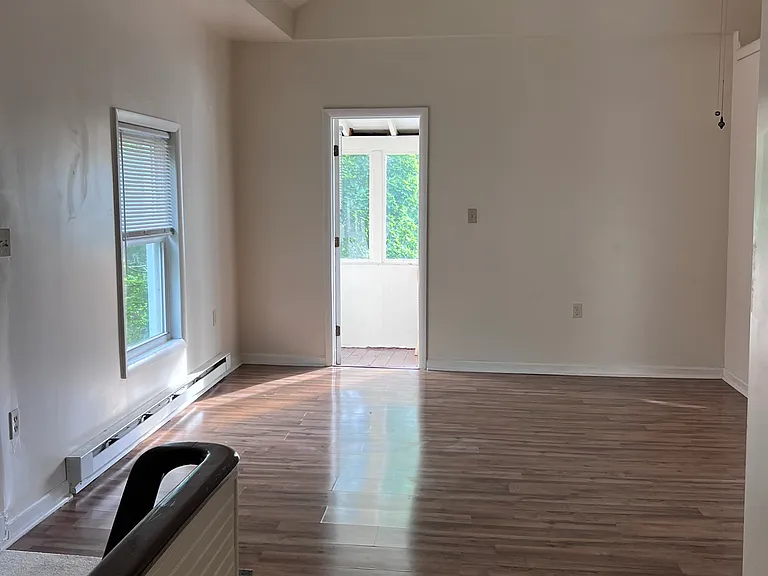 45 Summit Ave — Photo 5
