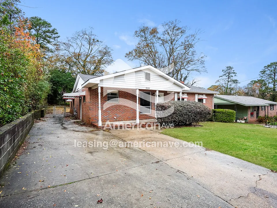 319 Mays Ave