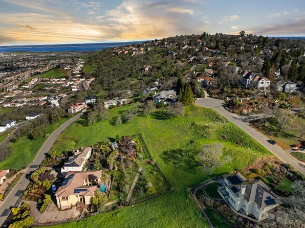 1520 Barcelona Dr, El Dorado Hills, CA 95762