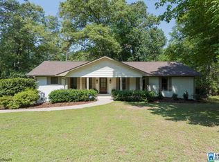 35 Valley View Dr, Indian Springs, AL 35124