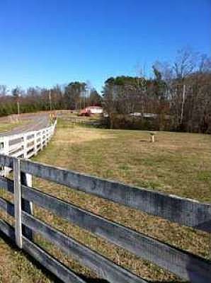 5th image of 1100 Marvin Land Ln