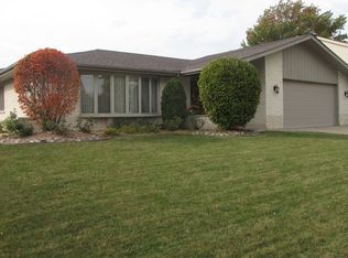 13616 Sandalwood Dr, Orland Park, IL