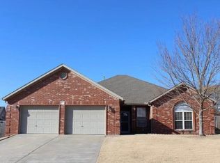 (Undisclosed Address), Centerton, AR 72719