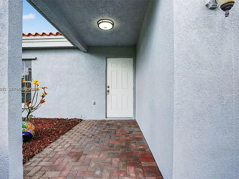 21080 SW 242nd St — Photo 7