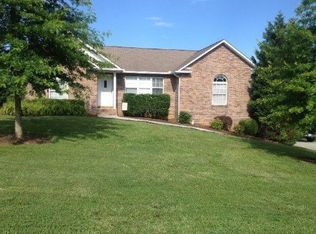 1549 Crestridge Dr, Maryville, TN 37804
