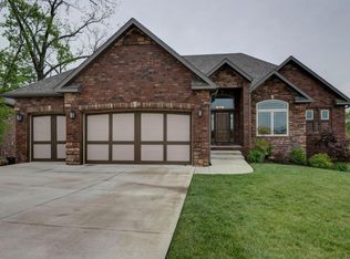 1296 S Amber Ridge Dr, Nixa, MO 65714