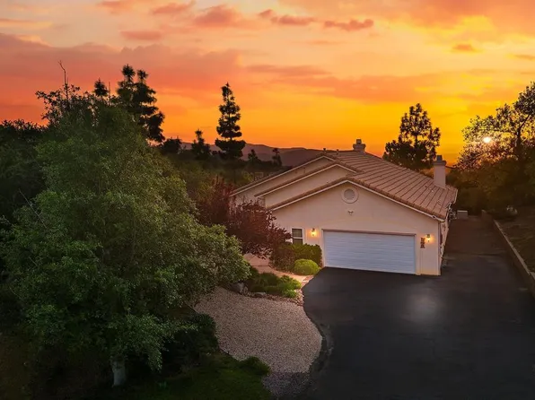 2311 Armentrout Ln, Alpine, CA 91901