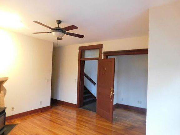 2nd image of 2811 B St APT 3