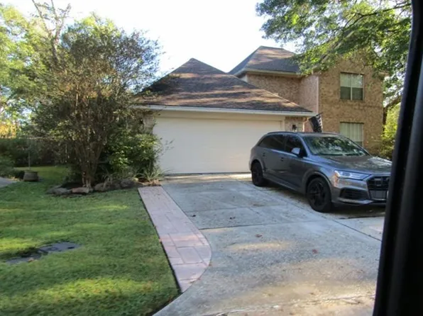 1715 Mills Creek Ct, Humble, TX 77339