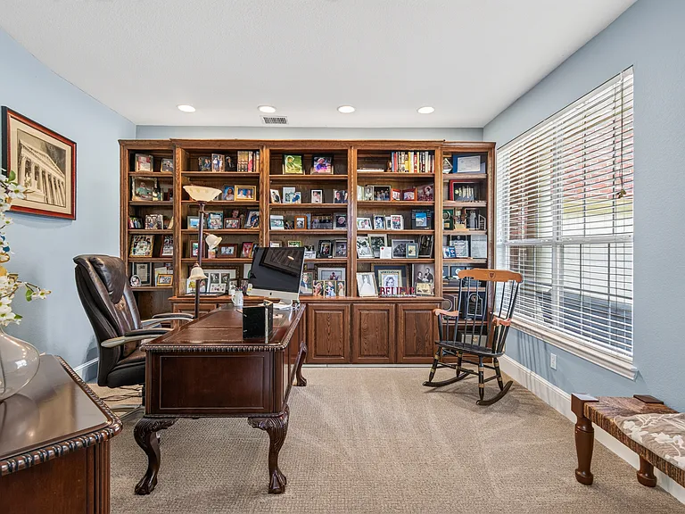 4633 Oak Shores Dr — Photo 4