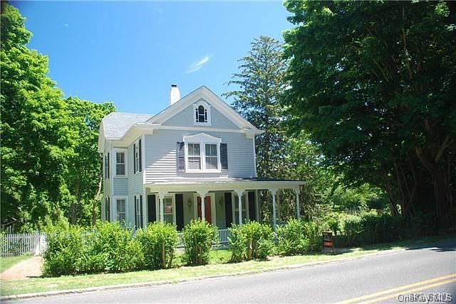 1st image of 22 New York Avenue