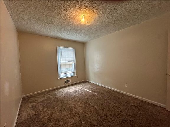 5th image of 5140 Highpoint Rd