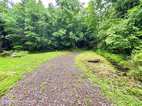 2nd image of Pratt Hollow Rd