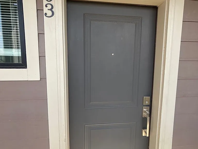 1115 N Walnut St — Photo 2