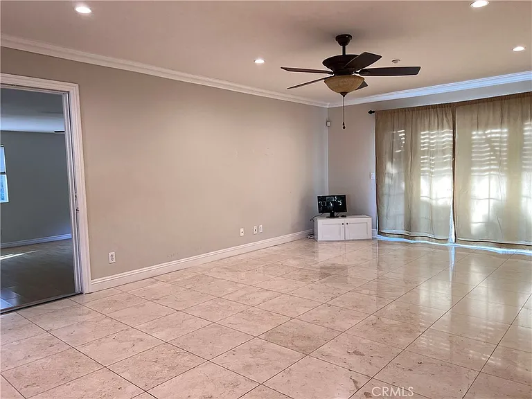 2411 Briargate Ln — Photo 8