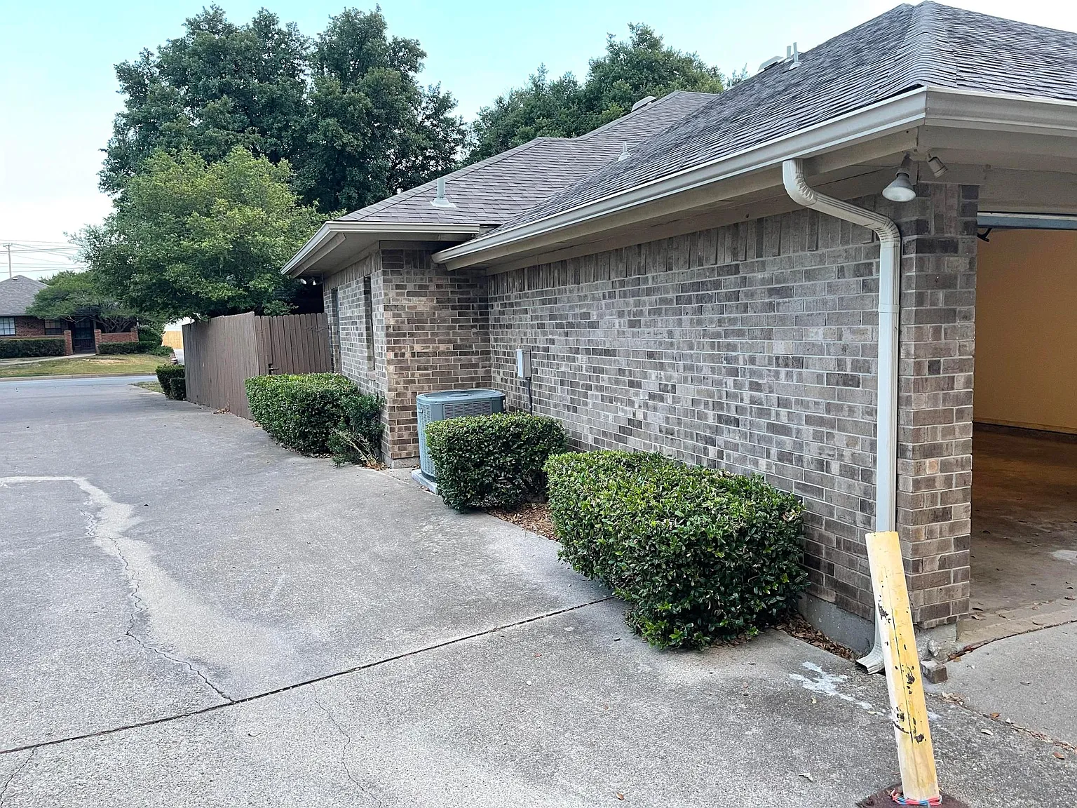 3 bed, 1468 sqft, $2,300 — Photo 3