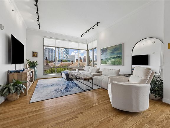 5th image of 2211 Briarglen Dr APT 502