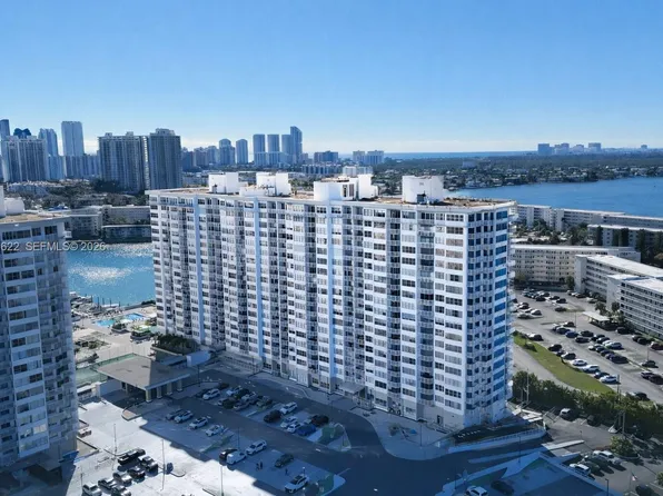 18041 Biscayne Blvd APT 202, Aventura, FL 33160