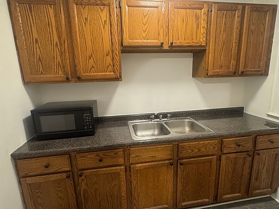 4th image of 35 Rapallo Ave #2W