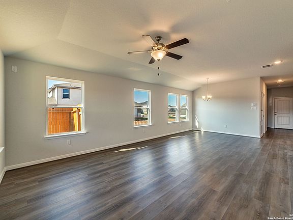 4th image of 10314 Goldspur Court