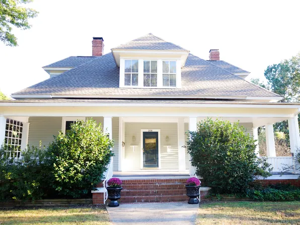 208 Glenn St, Franklinton, NC 27525